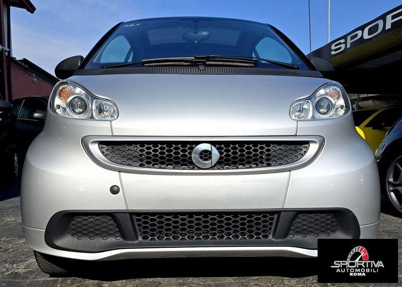 smart fortwo SERVOSTERZO PELLE NAVI UNIPRO!
