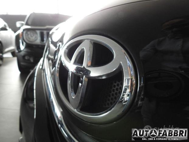 TOYOTA - Yaris - 1.0 5 porte Active