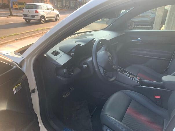 Alfa Romeo Junior 1.2 145 CV Hybrid eDCT6 Speciale