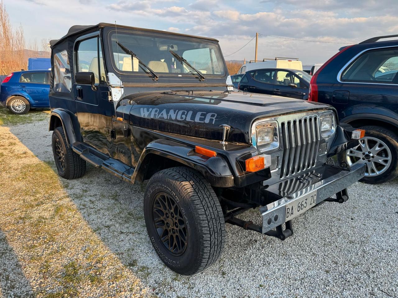 Jeep Wrangler 2.5 Laredo GPL