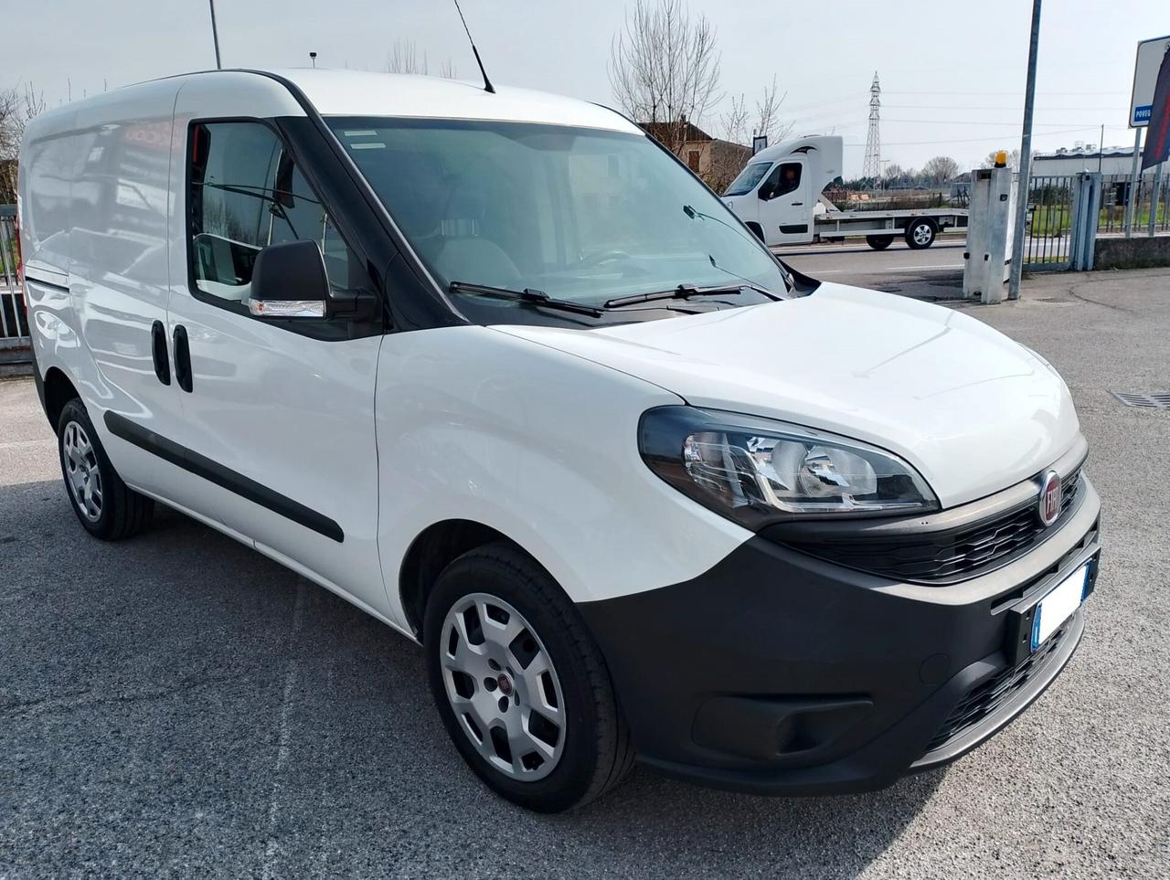 Fiat Doblò 1.4 T-Jet Natural Power PC-TN Cargo Lounge