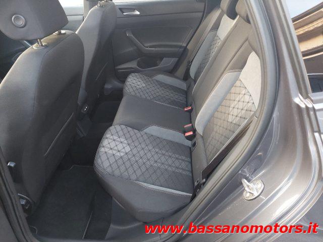 VOLKSWAGEN Taigo 1.0 TSI 110 CV R-Line TETTO APRIBILE PANORAMICO