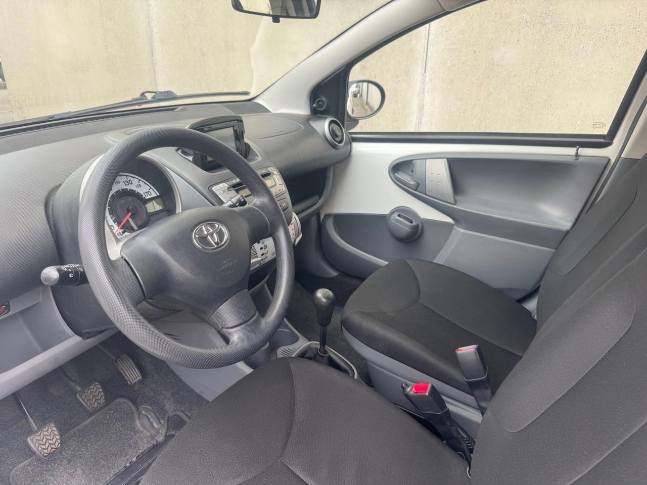 Toyota Aygo 1.0 12V VVT-i 5 porte Sol Connect OK NEOP