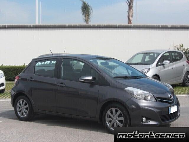 Toyota Yaris 1.4 D-4D 5 porte Lounge M-MT