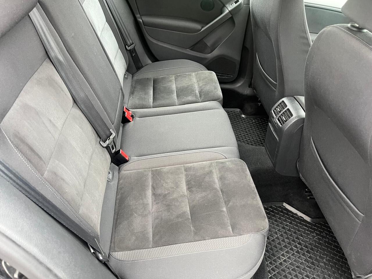 Volkswagen Golf 1.6 TDI DPF 5p. Highline