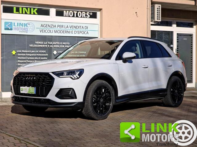 AUDI Q3 35 TDI S tronic Identity Black Business Advantage