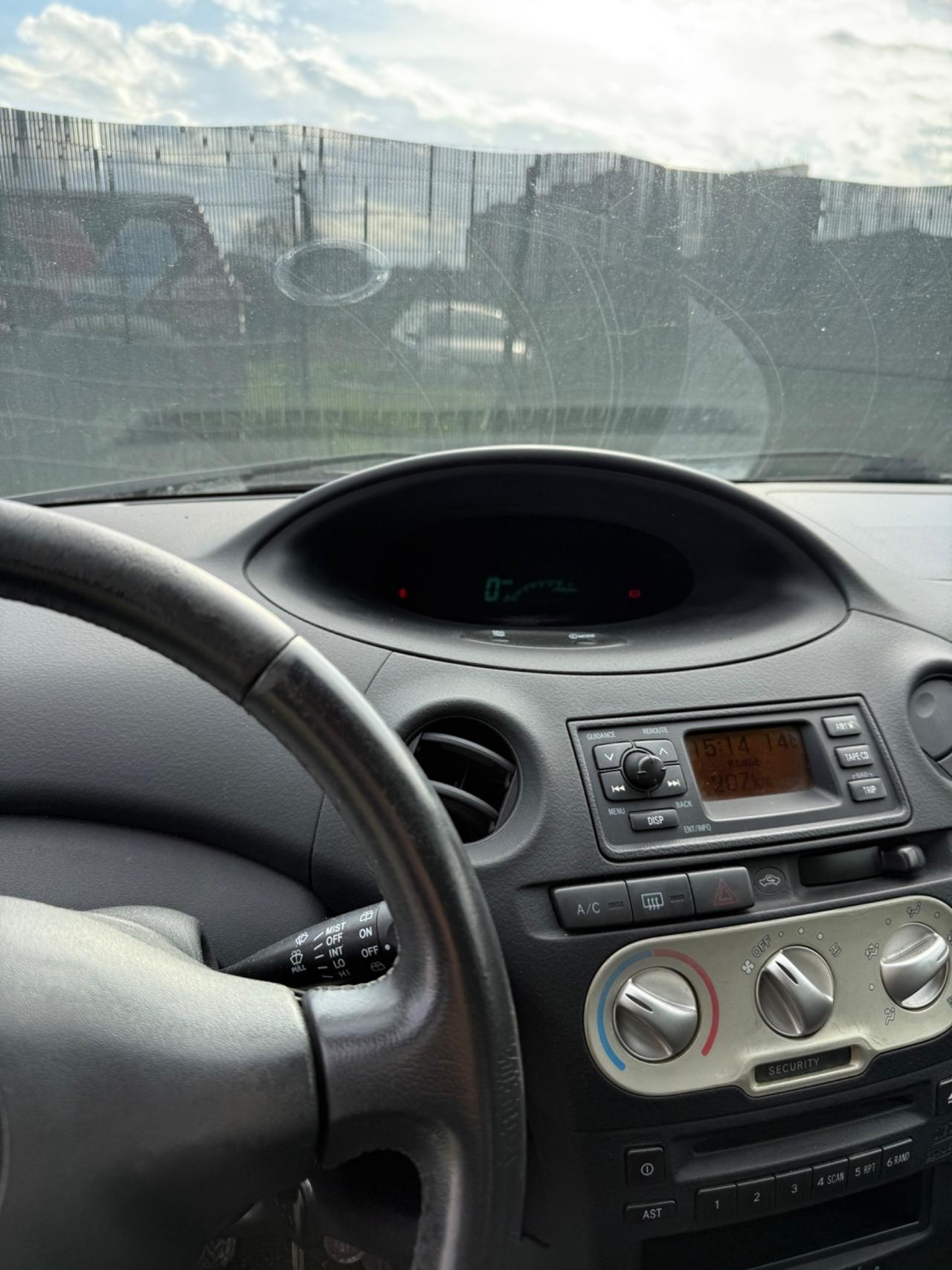 Toyota YARIS 1.0 BENZINA NEOPATENTATI