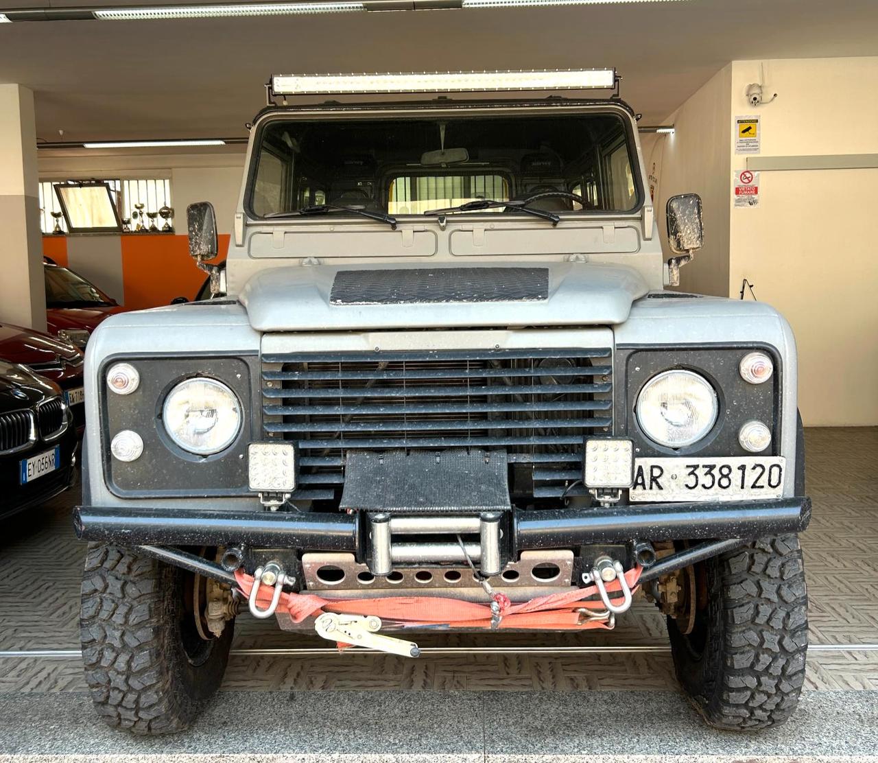 LAND ROVER Defender 90 2.5 TDI AUTOCARRO 3 POSTI