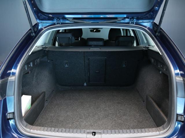 SKODA Octavia 2.0 TDI 116CV DSG Wagon Executive