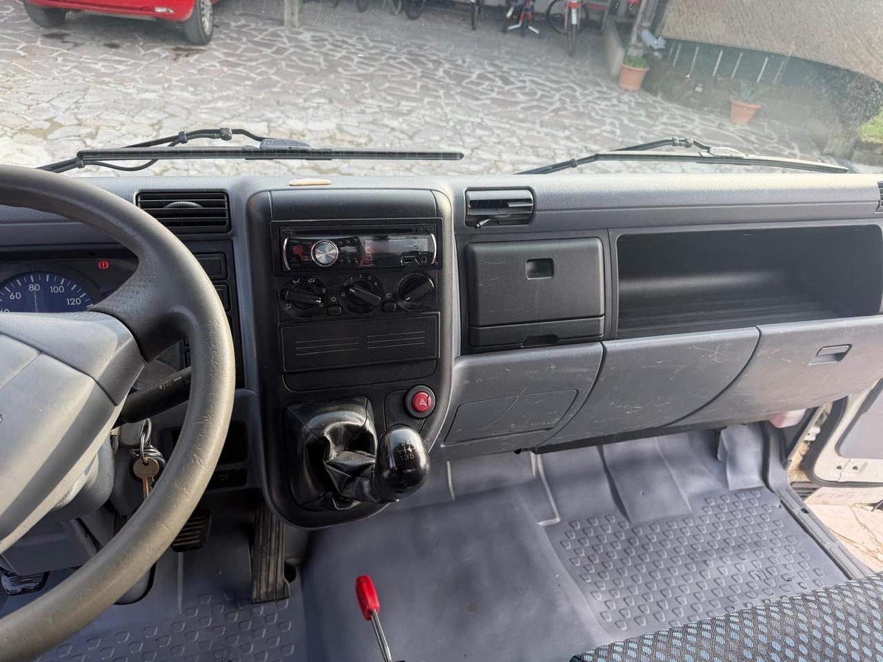 Mitsubishi Canter 3C15-25 3.0 TDI PC CABINATO COMF