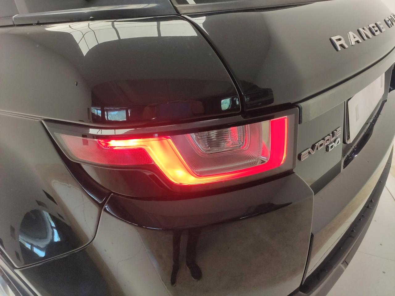 Land Rover Range Evoque 2.2 5p. PURE