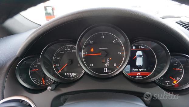 PORSCHE Cayenne 3.0 Diesel 250CV Platinum Editio