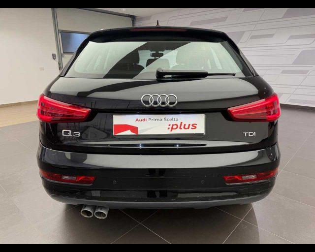 AUDI Q3 2.0 TDI 120 CV Business