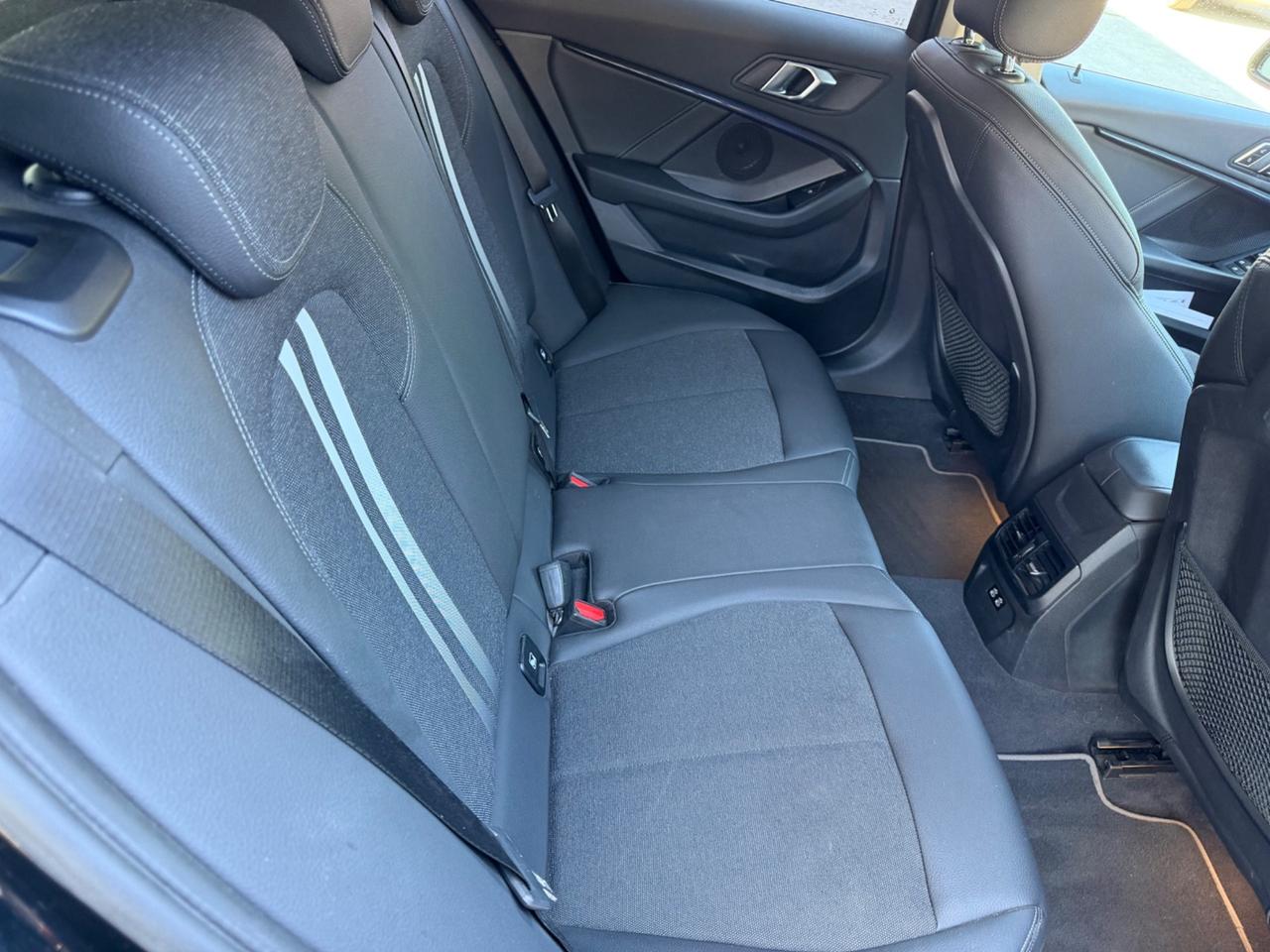 Bmw 118 118i 5p. Luxury