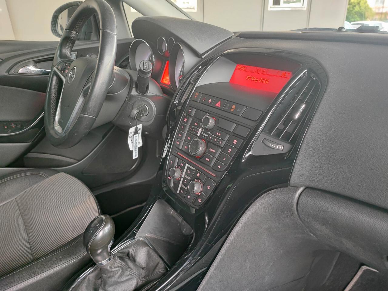Opel Astra 1.4 Turbo 140CV Sports Tourer GPL Tech Cosmo
