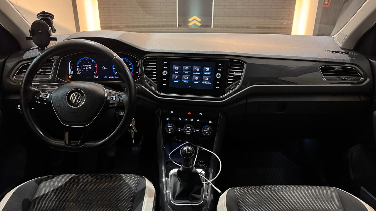 VOLKSWAGEN T-ROC 116CV- 2019