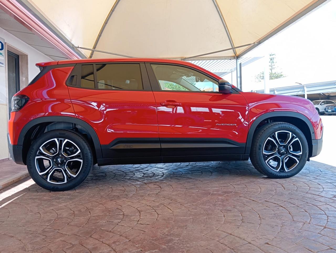 Jeep Avenger 1.2 Turbo 100 CV Summit