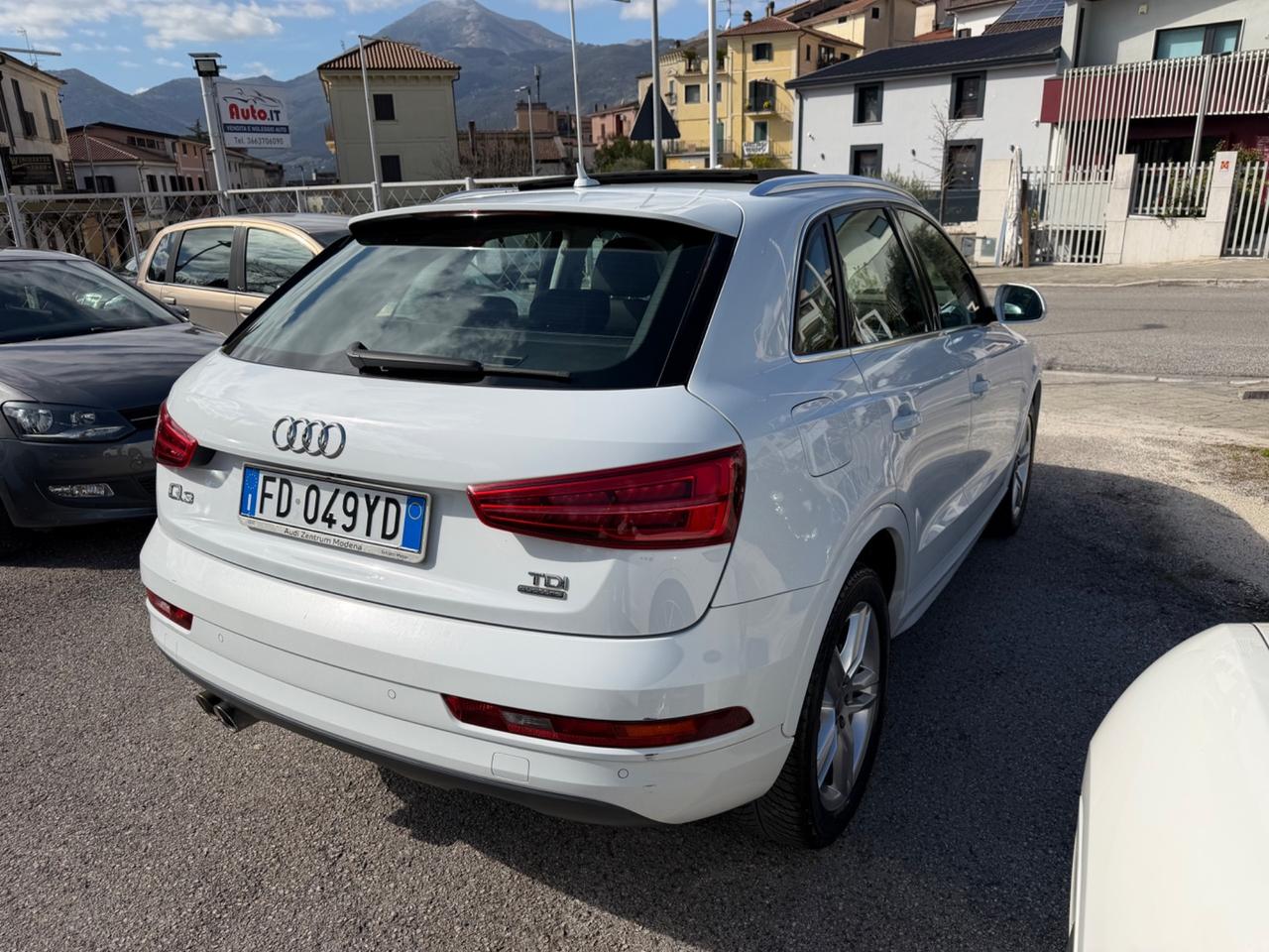 Audi Q3 2.0 TDI 150 CV quattro S tronic Sport