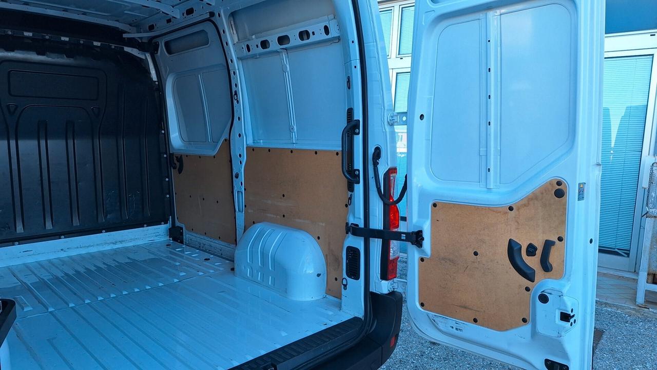 FURGONE Opel Movano 2.3 DIESEL 135CV L1H2