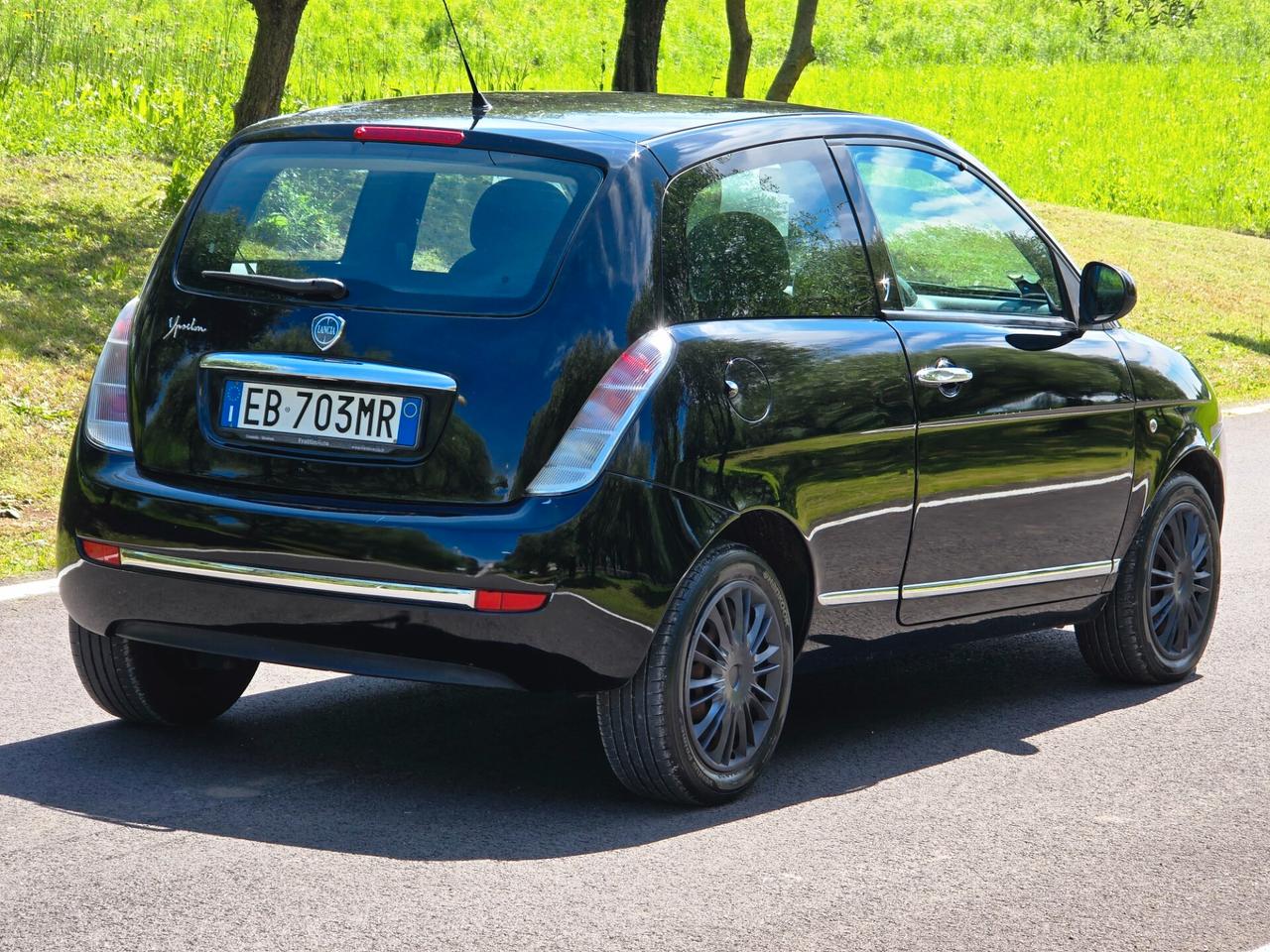 Lancia Ypsilon 1.2BENZ. OK PER NEOPATENTATI UNICO PROPRIETARIO ANNO 2010