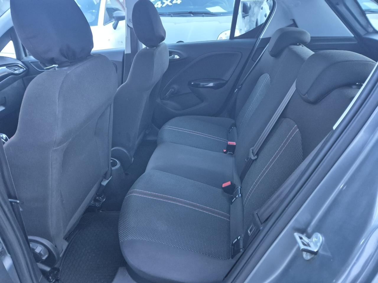 Opel Corsa 1.3 DIESEL - CAMBIO AUTOMATICO