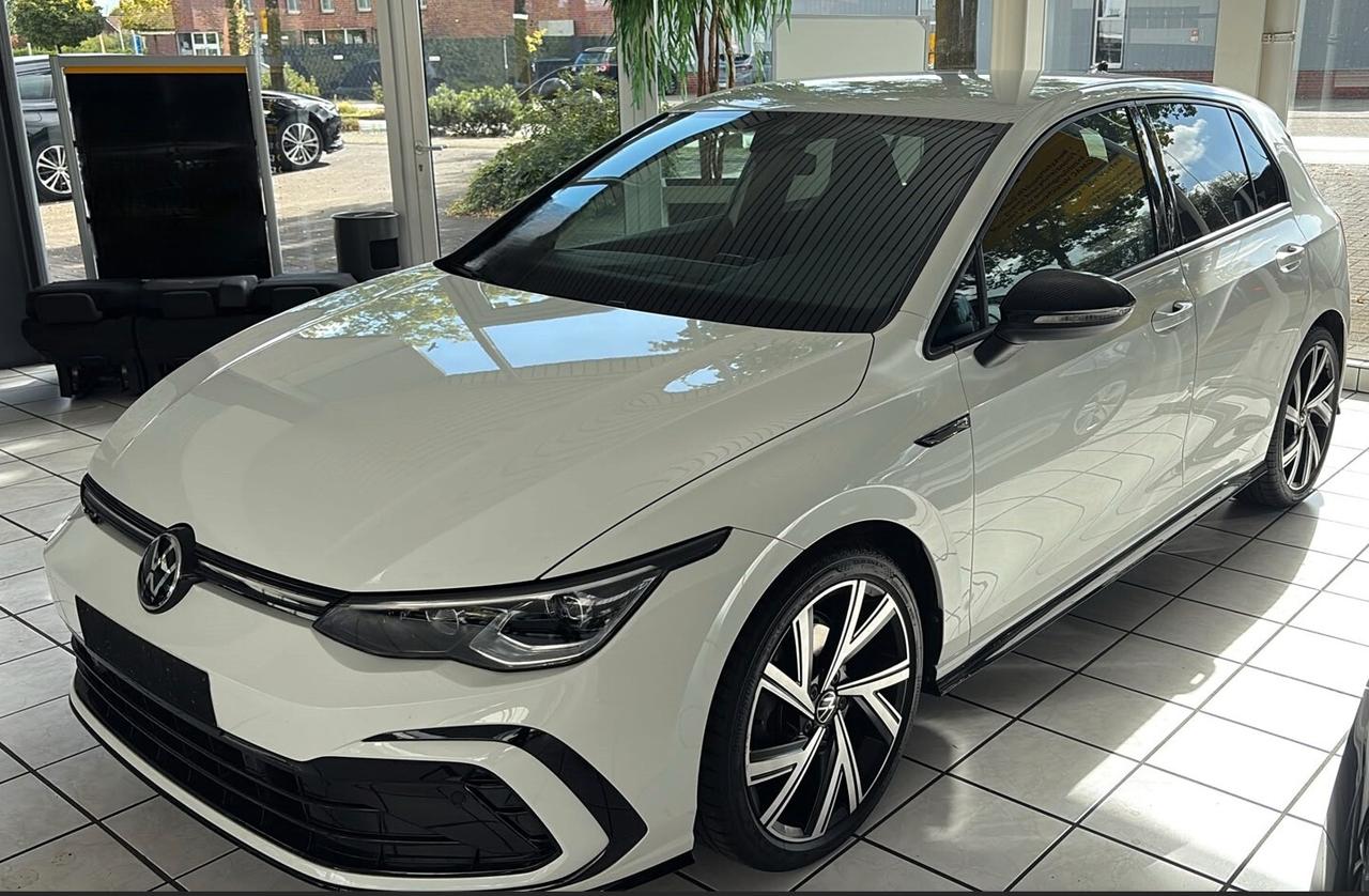 Volkswagen Golf 1.5 eTSI 130 CV DSG R-Line