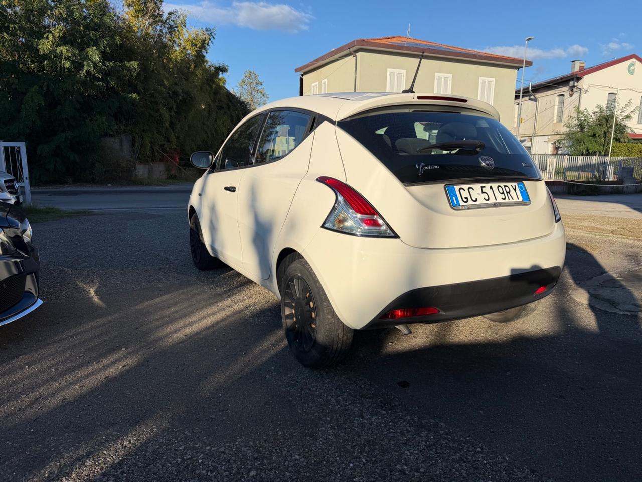 Lancia Ypsilon 1.0 FireFly 5 porte S&S Hybrid Maryne