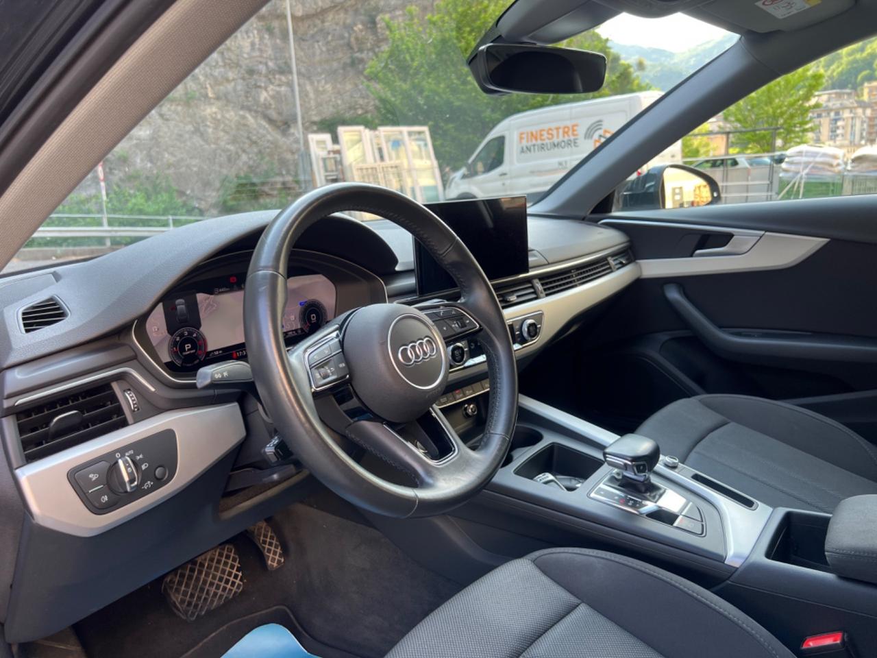 Audi A4 Avant 35 TDI 163CV S-tronic Business Advanced Perfetta