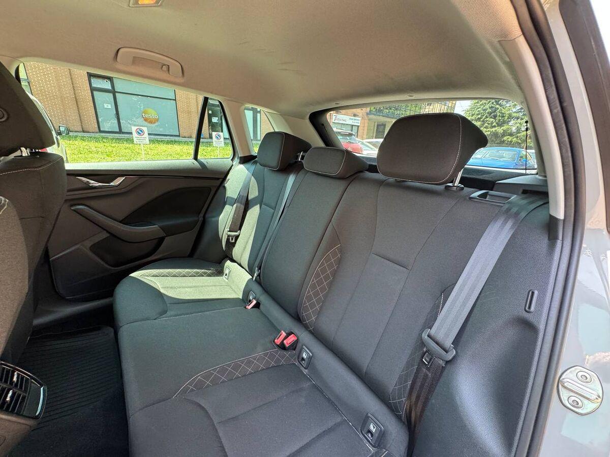 Skoda Kamiq 1.0 g-tec Ambition 90cv