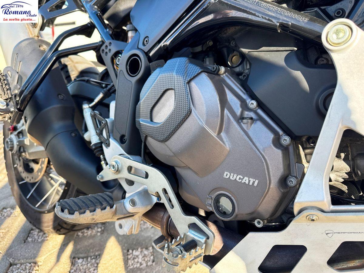 Ducati - DesertX 950 - DesertX Rally LUCKY STRIKE