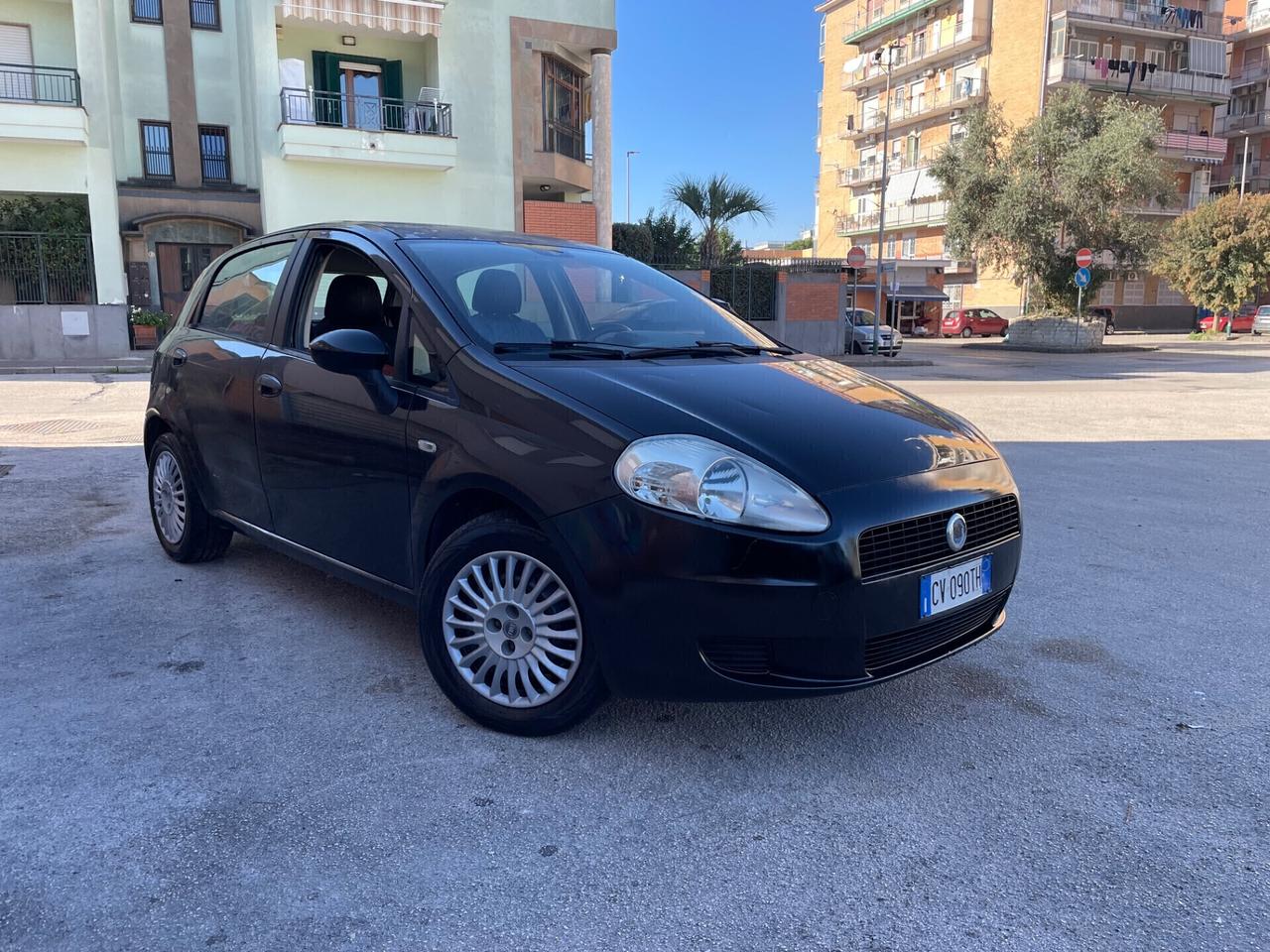 Fiat Grande Punto 1.3 MJT 75 CV 5 porte Dynamic