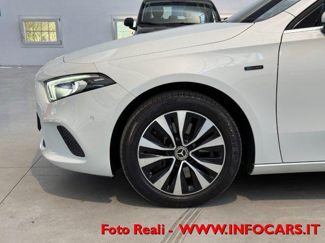 MERCEDES-BENZ A 250 e EQ-Power Business Extra -