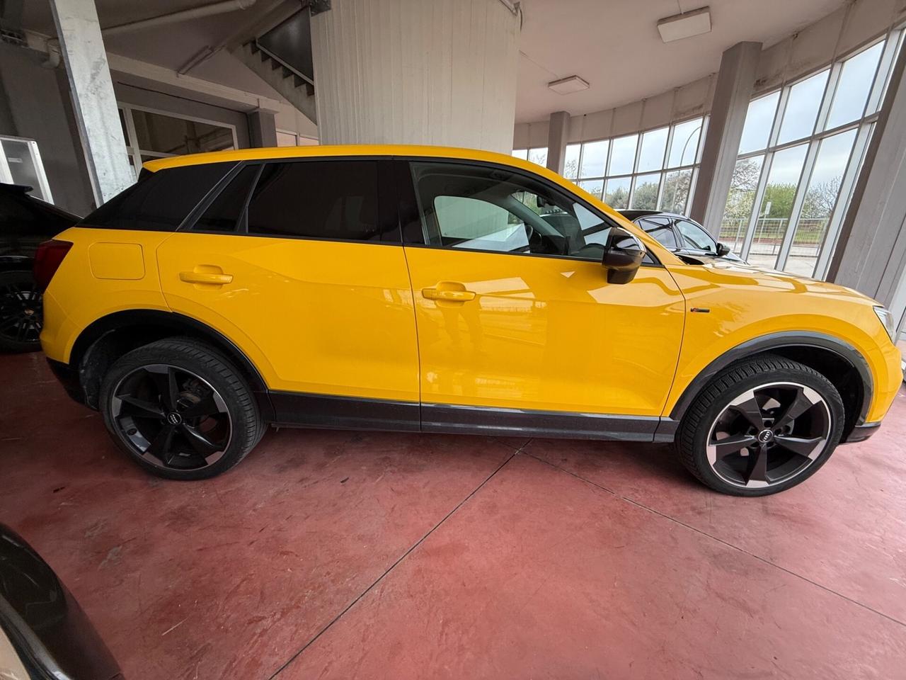 Solo da QUALITYCARS PESCARA Audi Q2 1.6 TDI Sport TRIBUTO LAMBORGHINI