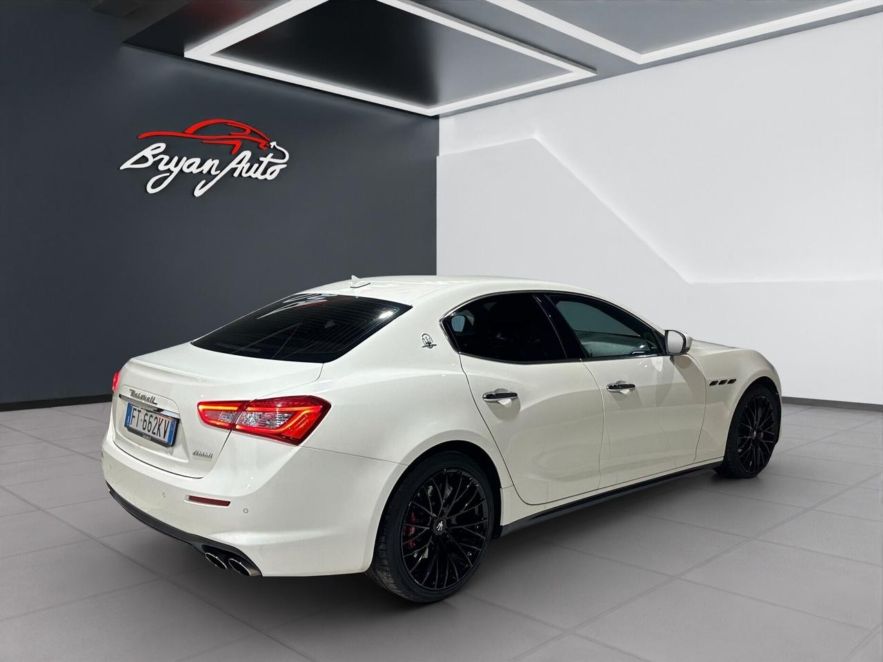Maserati Ghibli 3.0 V6 ds 275cv auto