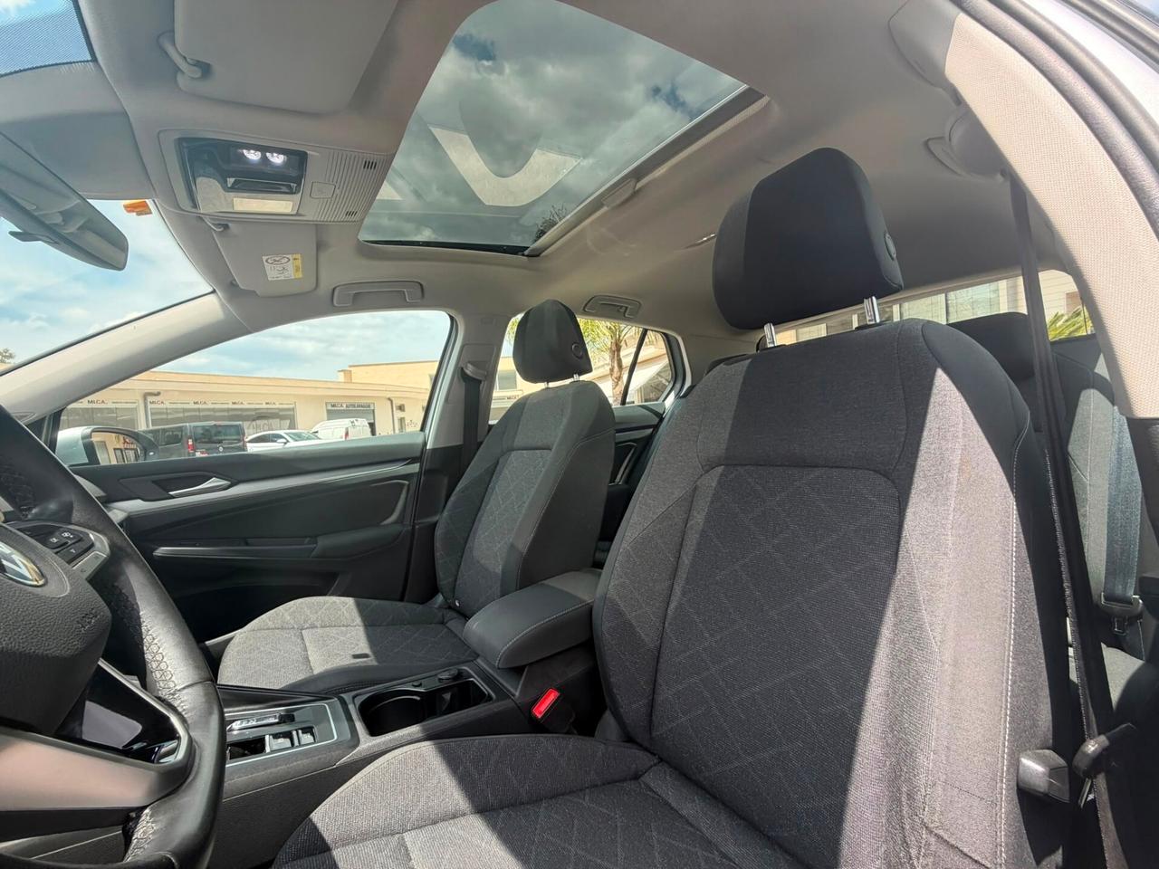 Volkswagen Golf 2.0 TDI DSG SCR Style