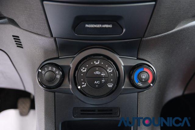 FORD Fiesta 1.5 TDCi 75CV 5 PORTE BUSINESS NEOPATENTATI