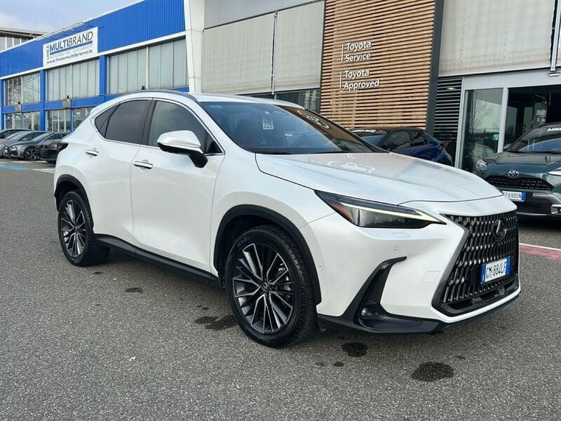 Lexus NX Hybrid Luxury 4WD