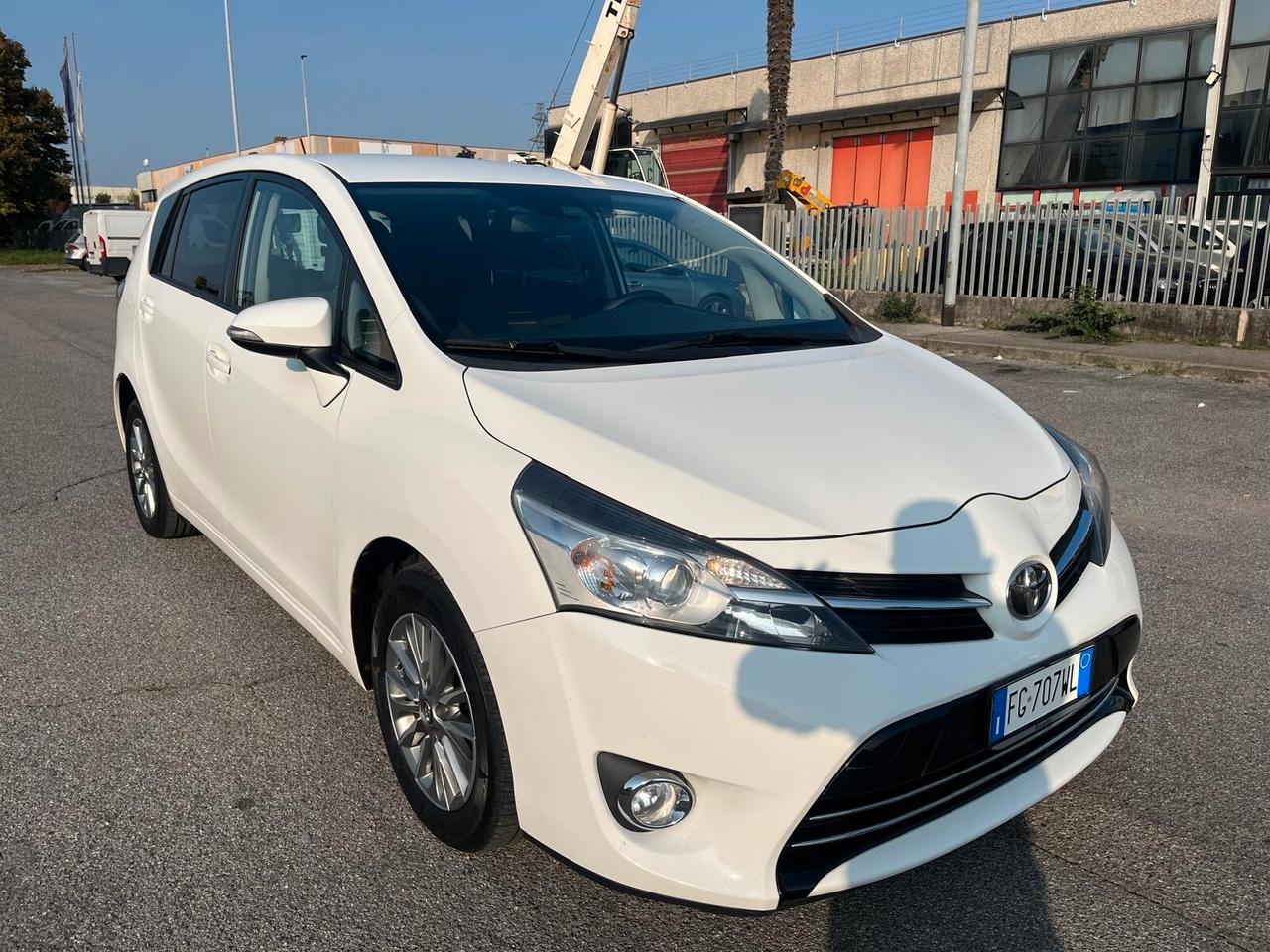 Toyota Verso 1.6 D-4D Active