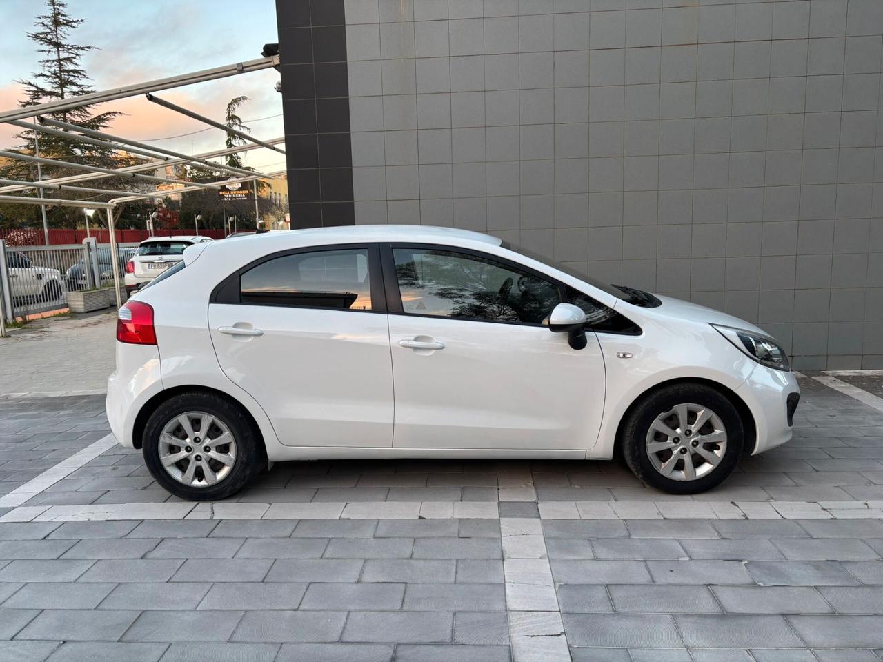 Kia Rio 1.2 CVVT 5p. Active