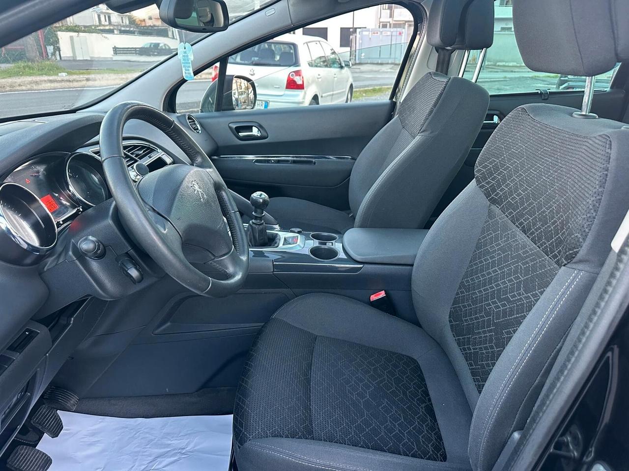 PEUGEOT 3008 1.6HDI 115CV BUSINESS EURO5B