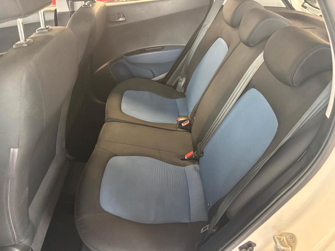 HYUNDAI I10 ANNO 2014 BZ 1.0 ADATTA NEOPATENTATI KM 100 MILA