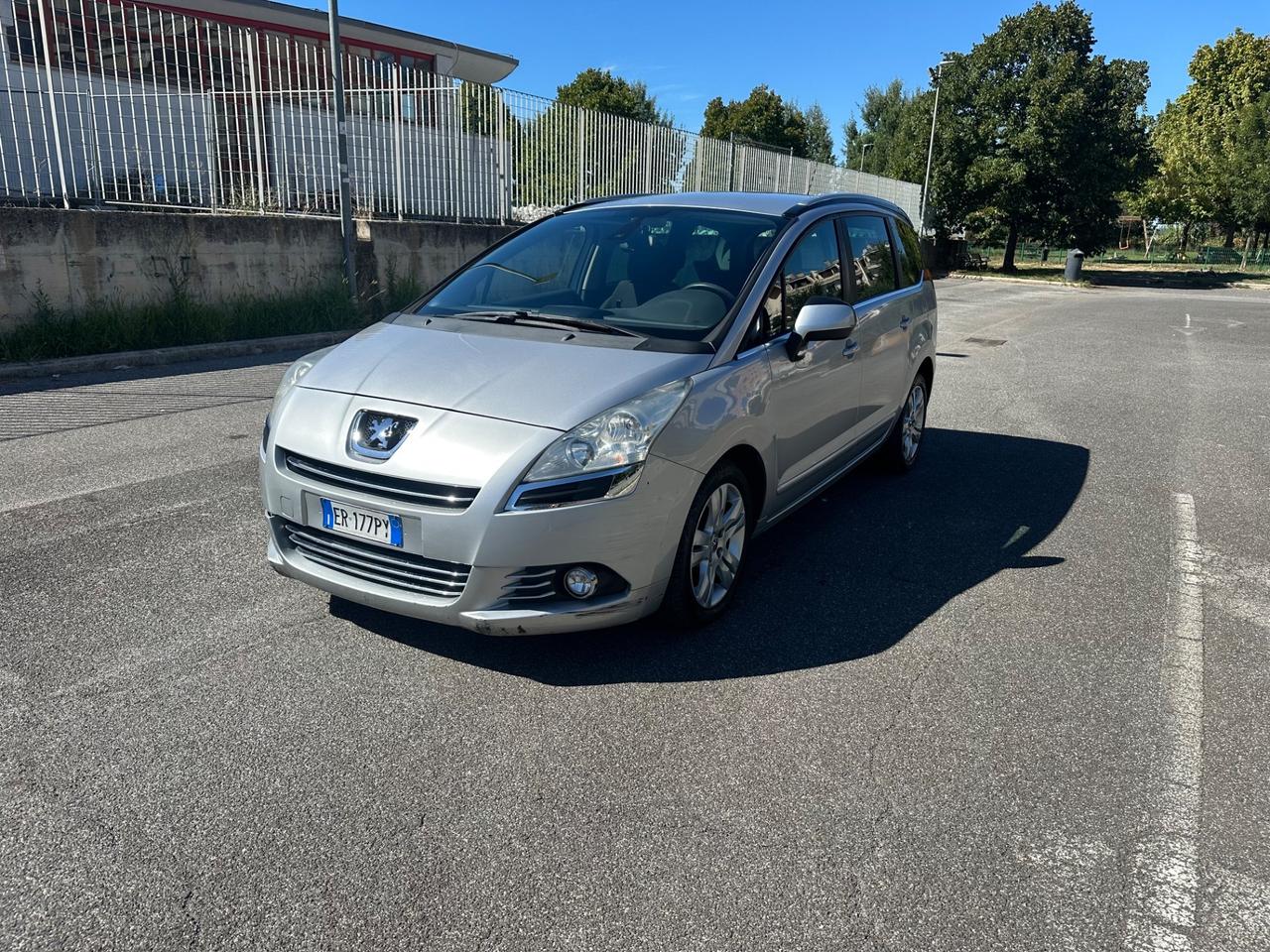 Peugeot 5008 1.6 HDi 115CV Active