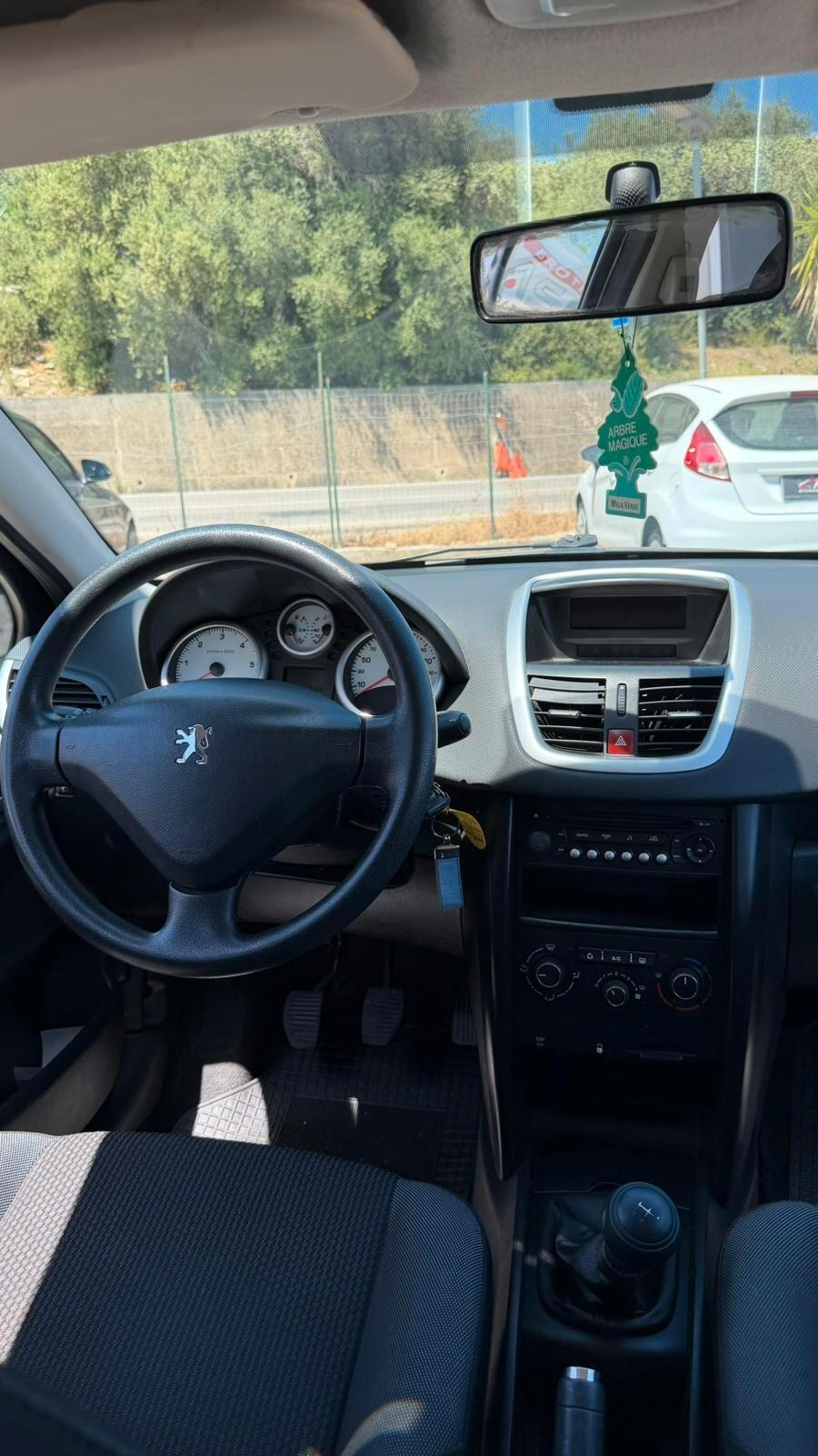Peugeot 207 1.4 HDi 70CV 5p. X Line Mix