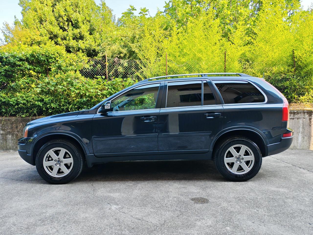 Volvo XC90 2.4 DIESEL 185cv D5 AWD / Unipro