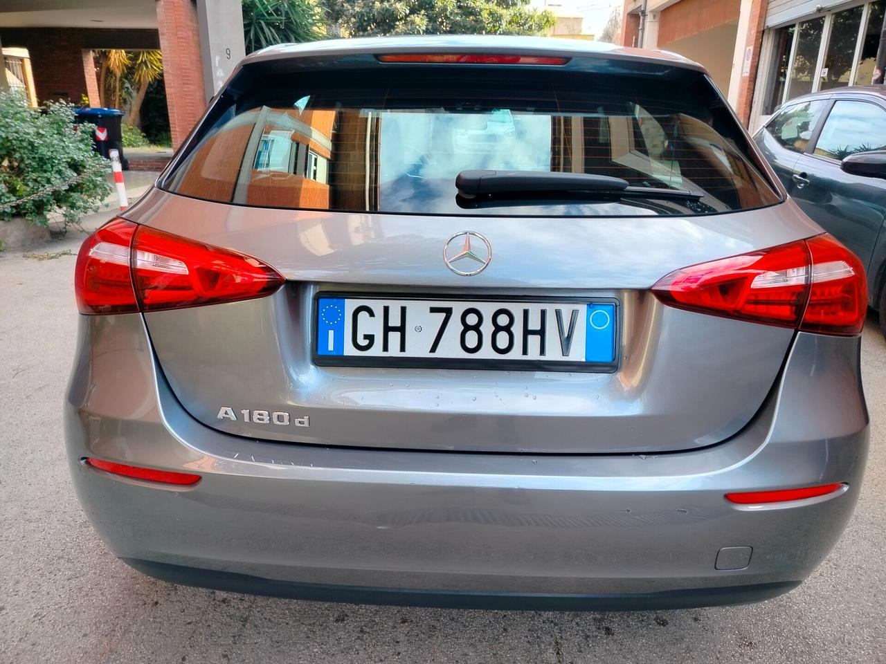Mercedes-benz A 180 A 180 d Automatic Business