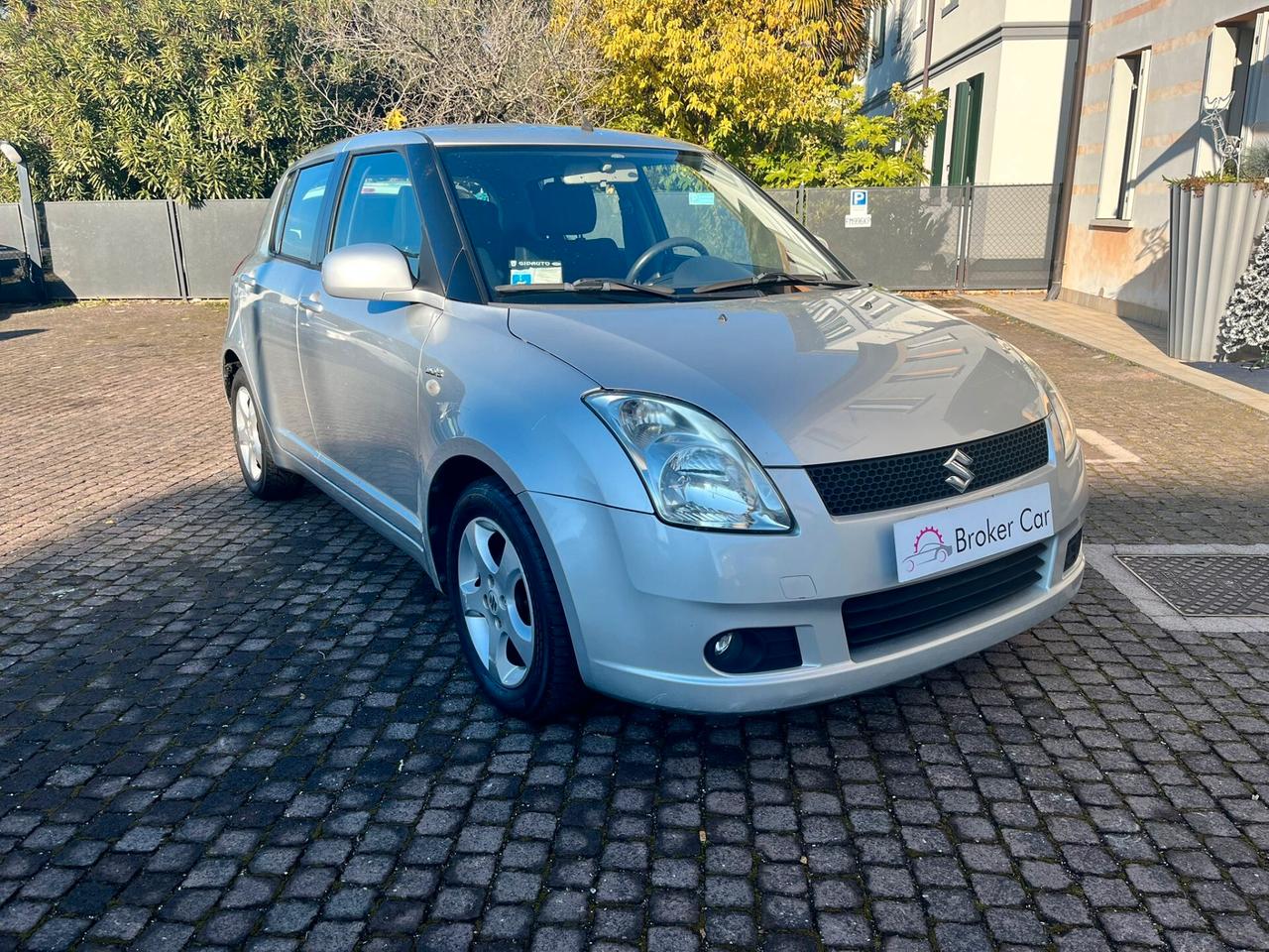 Suzuki Swift 1.3 DDiS 5p. GLX