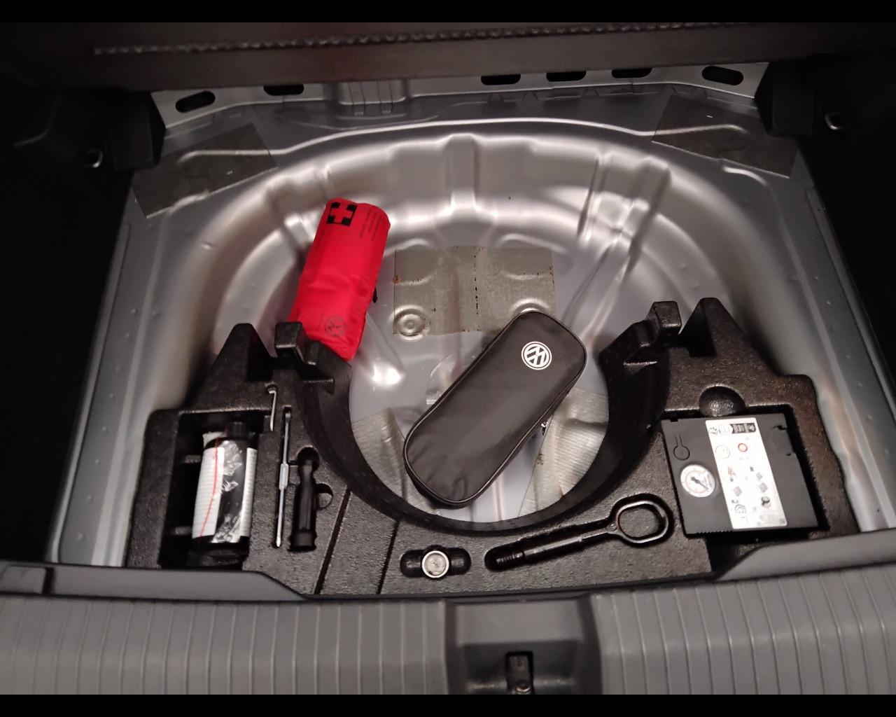 VOLKSWAGEN T-Roc I 2022 - T-Roc 1.0 tsi Life 110cv