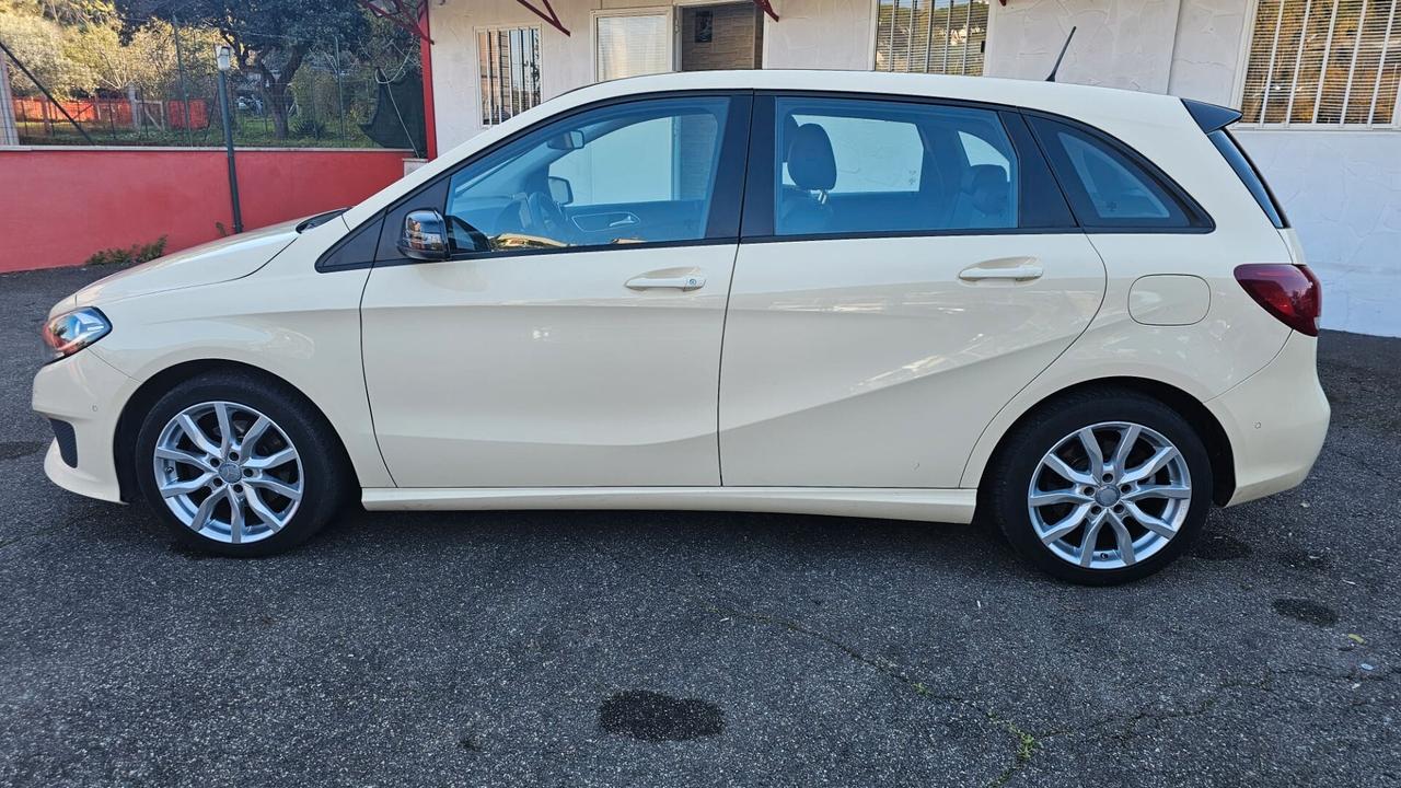 Mercedes-benz B 200 B 200 d Premium