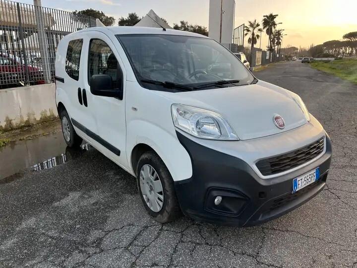 Fiat Fiorino 1.4 8V 77CV VAN 2 POSTI VETRATO E6