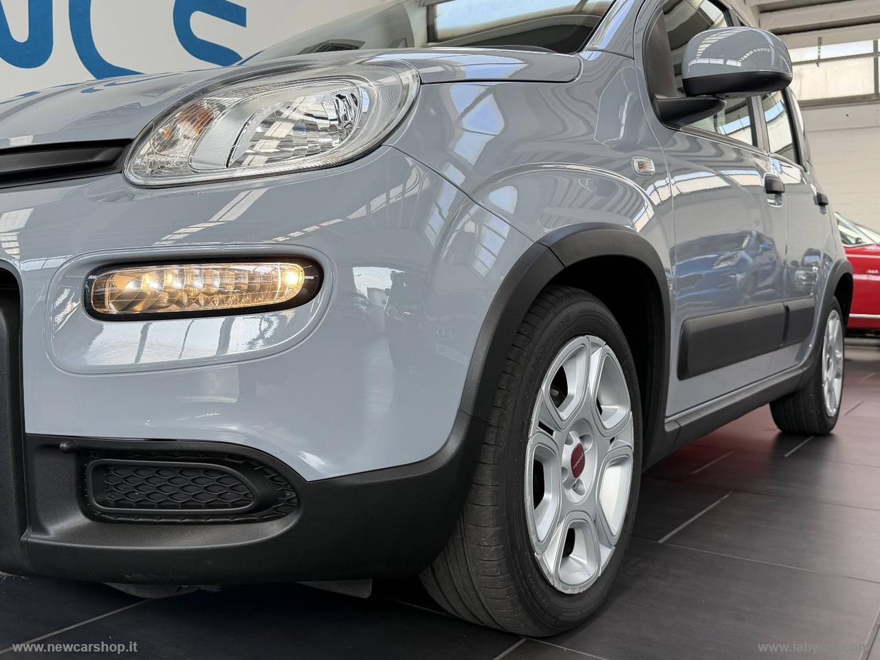 FIAT Panda 1.0 FireFly S&S Hybrid City Life NEOPATENTATI